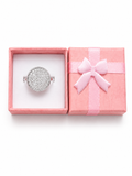 Oval-dotted diamond ring