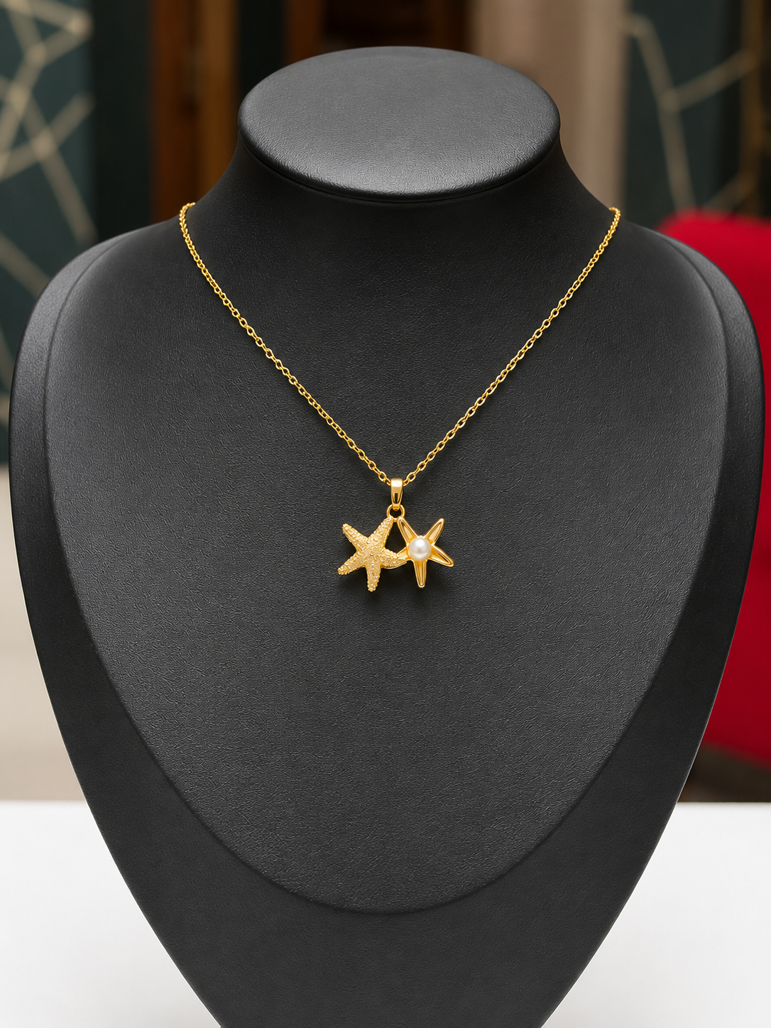 Starfish-embedded bead gold necklace