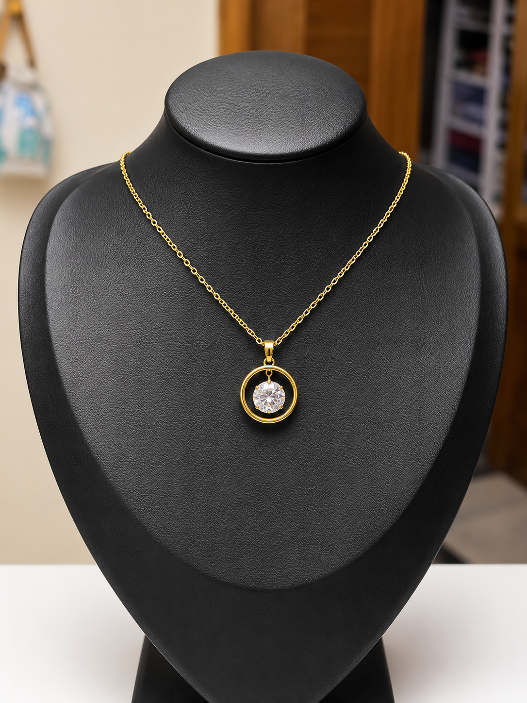 Diamond-Eye necklace