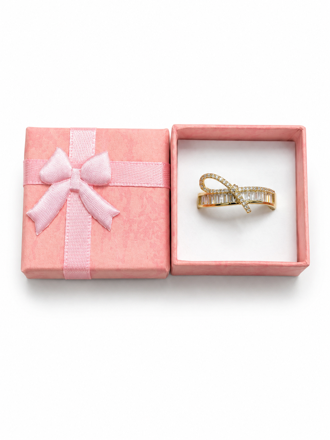 Signature gold ring