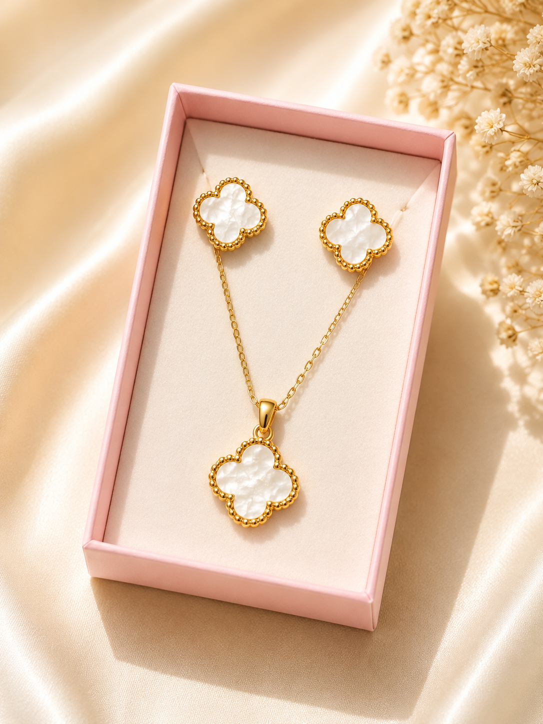 Coral Clover Necklace