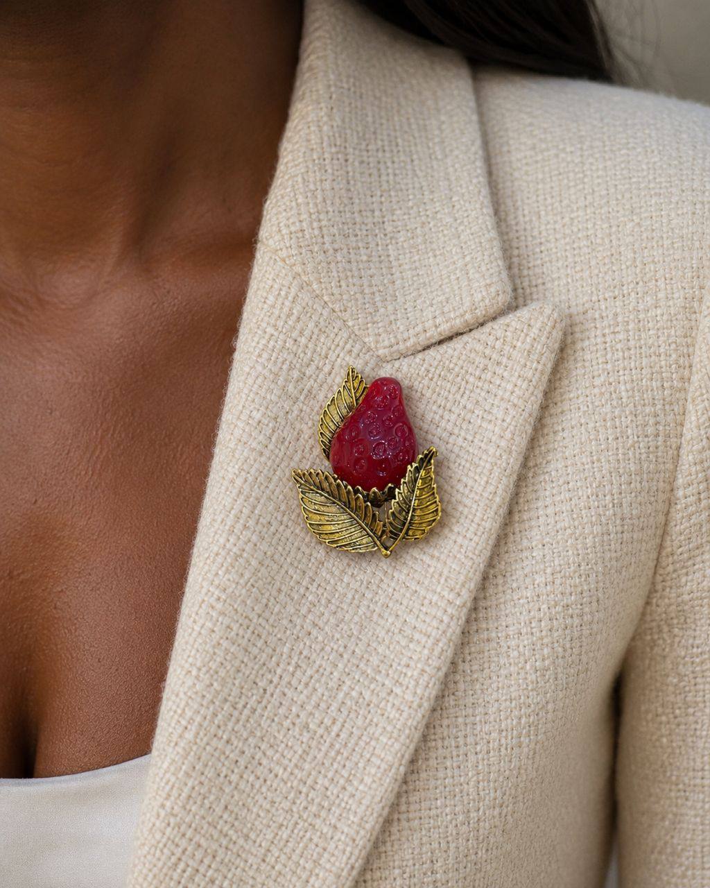 Elite Fashion Brooch